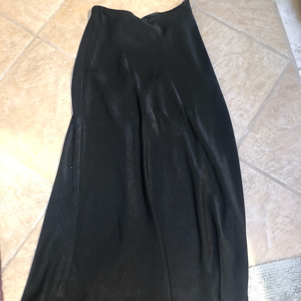 Zara satin skirt - size small